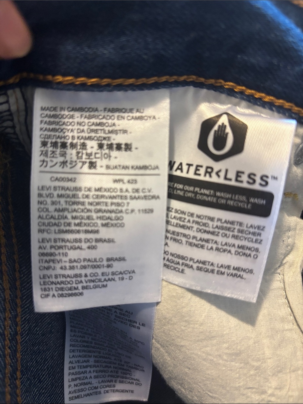 Levi’s Premium Ribcage Straight-Leg Ankle Jeans - Picture 4 of 4